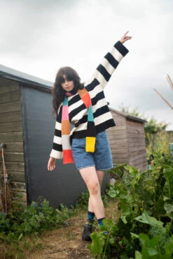 Donna Wilson Bella Jumper - Black & White -Donnawilson Shop BellaSweaterMono S2 LoRes SFW