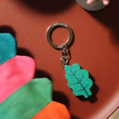 Donna Wilson Leaf Keyring -Donnawilson Shop LeafKeyring S1 SS25 Lottie LoRes