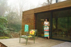 Donna Wilson Mixed Fizz XL Sheet Towel -Donnawilson Shop MixedFizzBathSheet BirdsandBees BloomCushionYellow S1 SS25 Heks LoRes b9cb7319 129c 461a b168 fe0c4596ede2