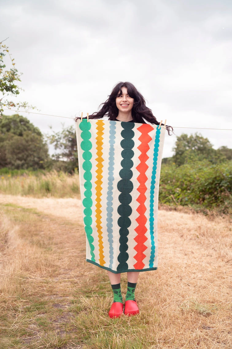 Donna Wilson Mixed Fizz Bath Towel 2 Donna Wilson Mixed Fizz Bath Towel - Image 2