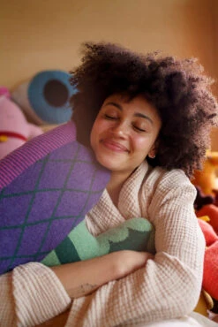 Donna Wilson Thistle Shaped Cushion -Donnawilson Shop ThistleCushion S1 SS25 Heks LoRes