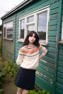 Donna Wilson Ugie Jumper - Chalk -Donnawilson Shop UgieSweaterChalk S2 LoRes SFW