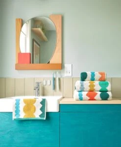 Donna Wilson Mixed Fizz Hand & Bath Towel Set -Donnawilson Shop fizztowelset2 1