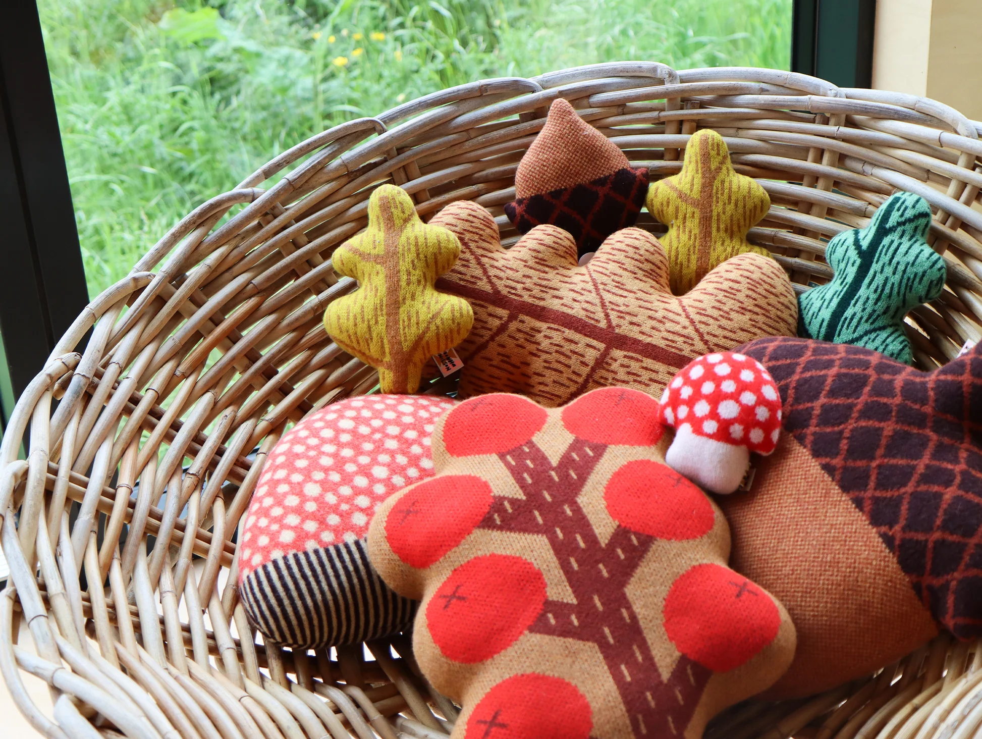 Donnawilson Shop -Donnawilson Shop Cushions ShapedCushionCollection1 DonnaWilson